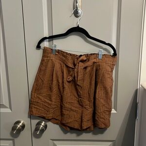 Textured Brown Shorts with Tie Belt